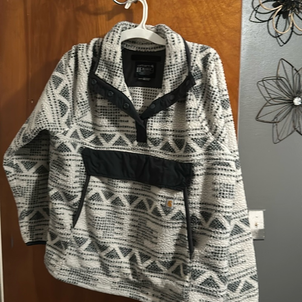 Women’s Carhartt sweater
